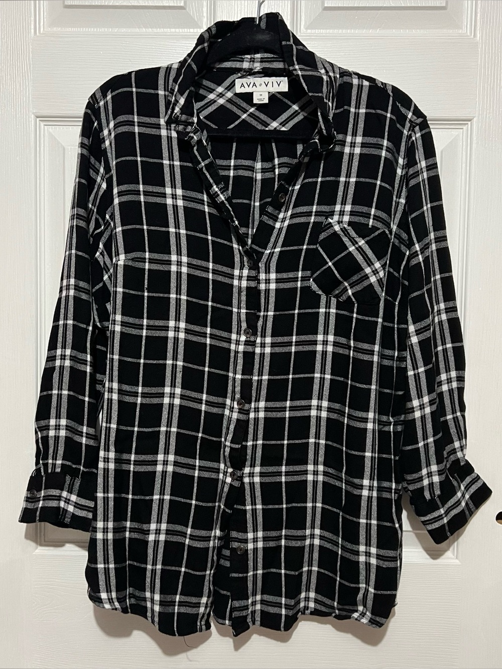 💗 Ava & Viv - Black and White Plaid Button-Down Shirt